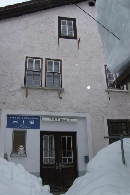 Gasthaus Pension Zum Turm Hospental Bilik gambar