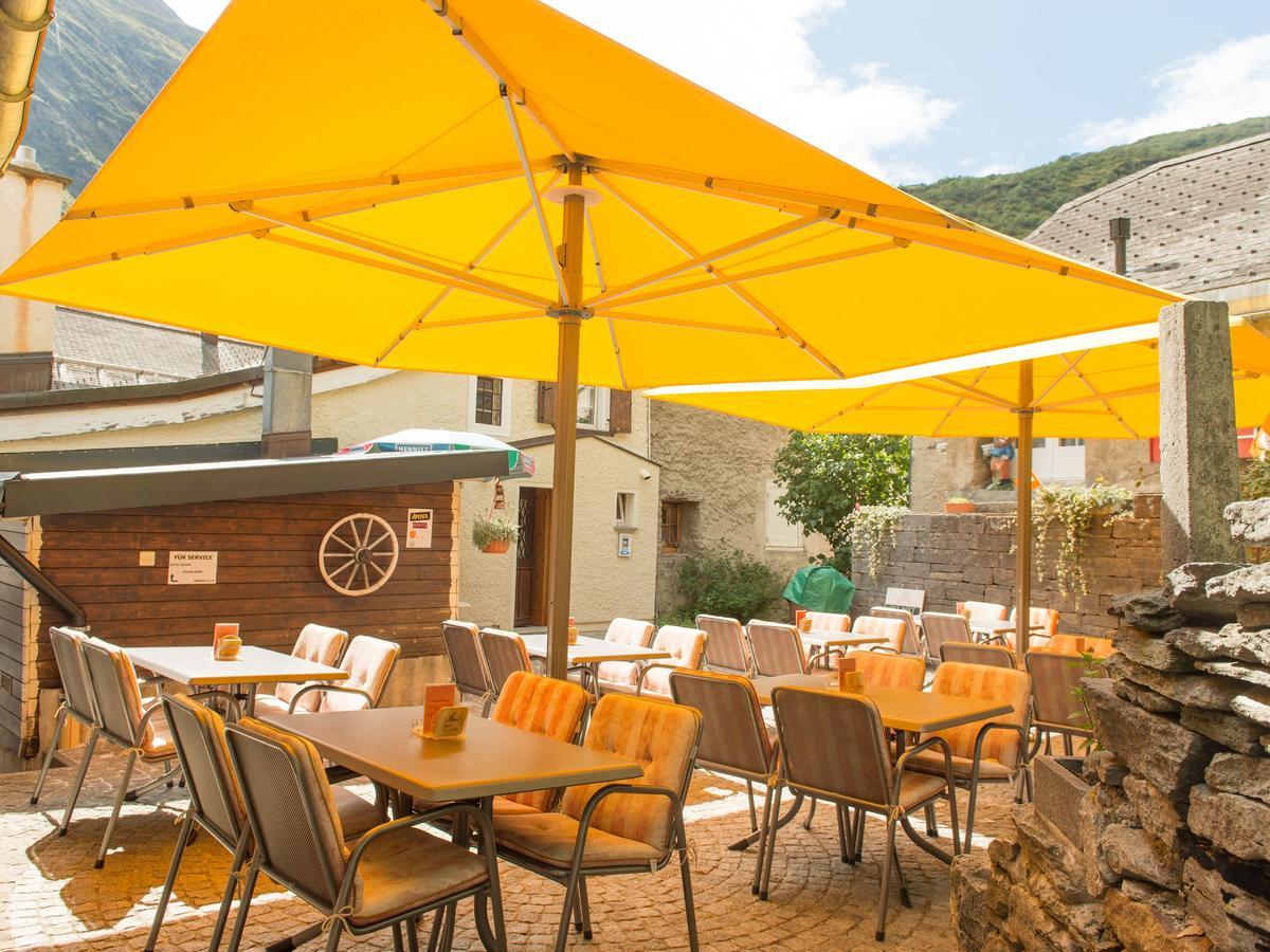 Gasthaus Pension Zum Turm Hospental Luaran gambar